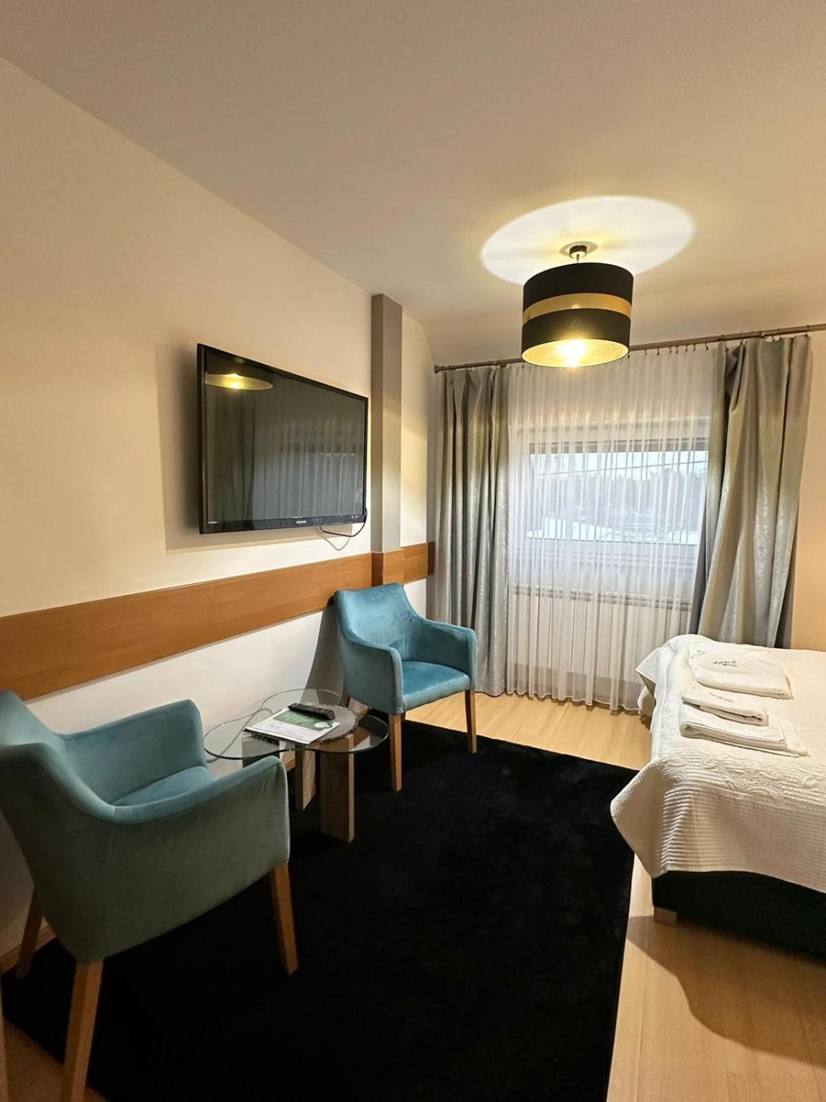 Motel Za Miedza Bralin エクステリア 写真