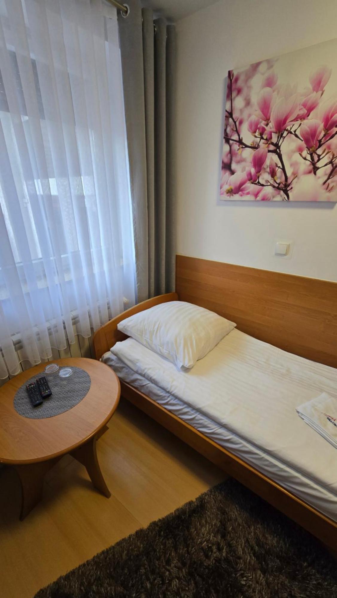 Motel Za Miedza Bralin エクステリア 写真